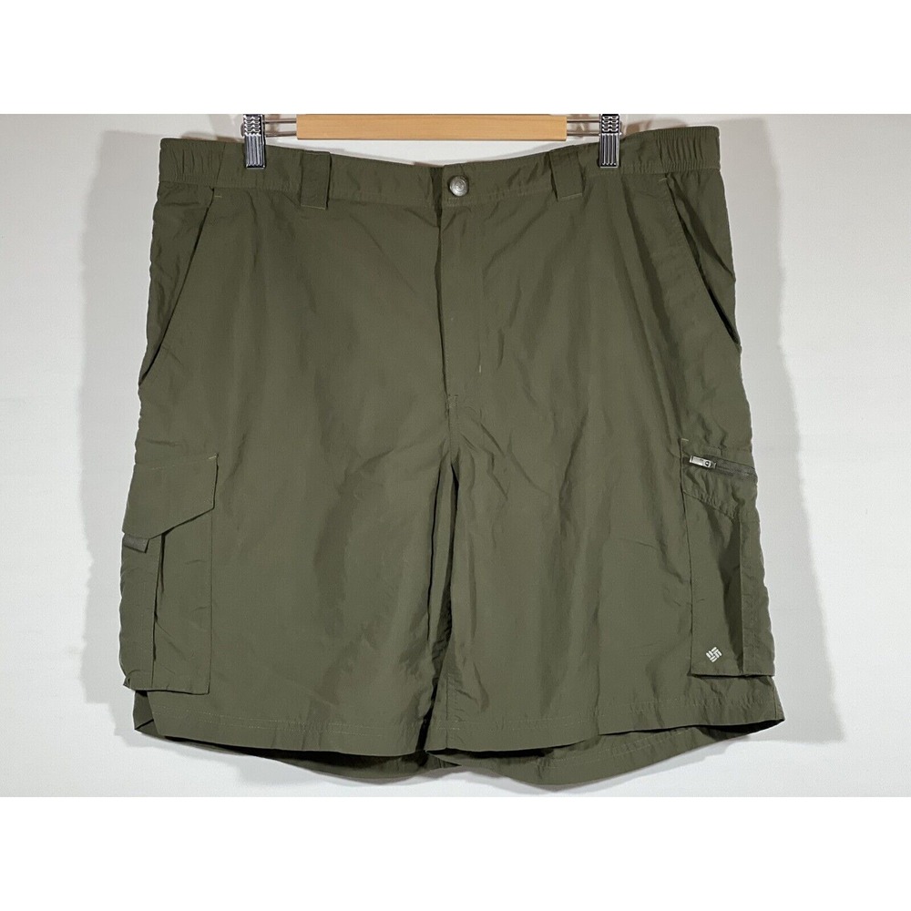 Columbia Omni Shade Hiking Cargo Shorts Mens 42 Green Nylon Lightweight Gorpcore